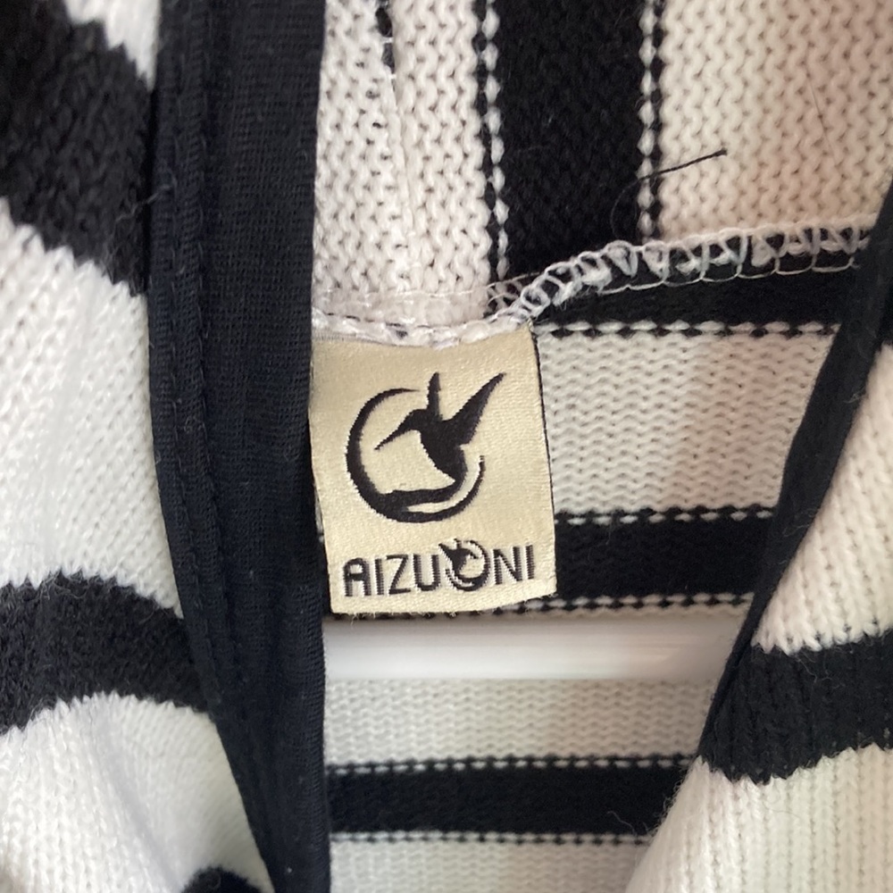 Black & White Knit Cardigan with pockets - Picture 3 of 4